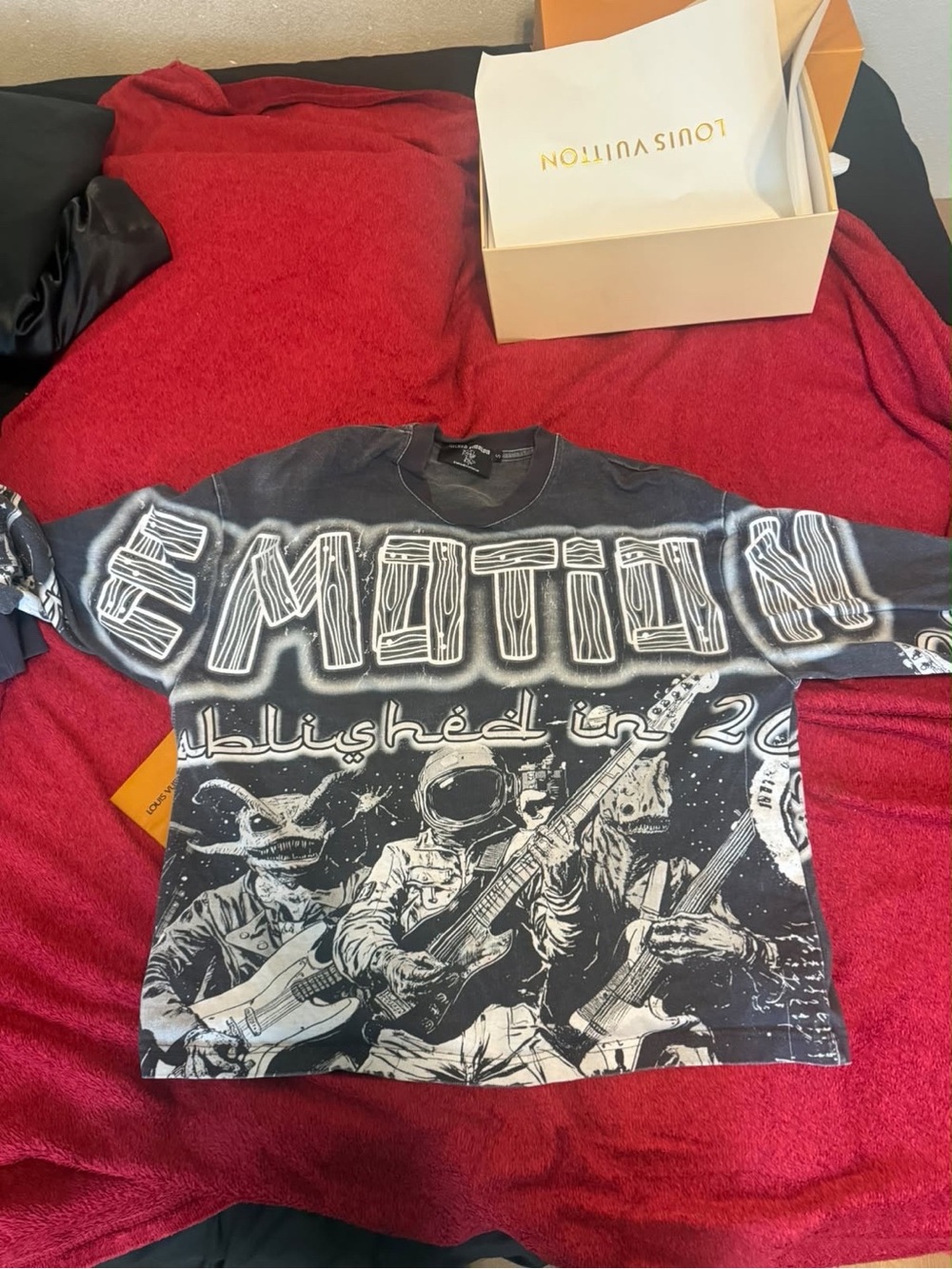 & Other Stories Black and White Graphic Long-Sleeve Shirt